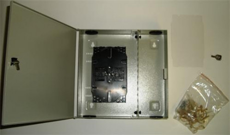 Optický rozvaděč nástěnný pro 24xST/FC spojek včetně kazet