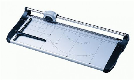 Řezačka KW-triO 13020 (kW 670) kolečková, A2, kovová základna