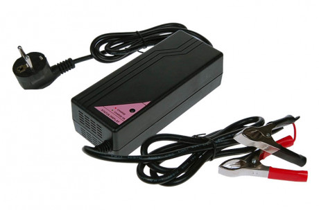 Nabíječka Avacom WILSTAR 12V/7A pro olověné AGM/GEL akumulátory (28-90Ah)