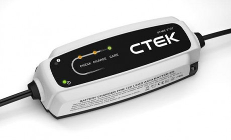 Nabíječka autobaterií CTEK CT5 start/stop 12 V, 3,8 A