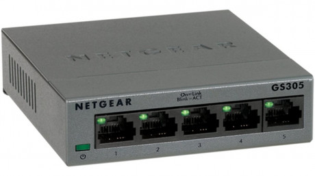 Switch Netgear GS305-300PES 5x GLAN, kov