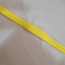 Fitness náramek čipový úzký Sillicon rubber Mifare S50 1kb, žlutá  